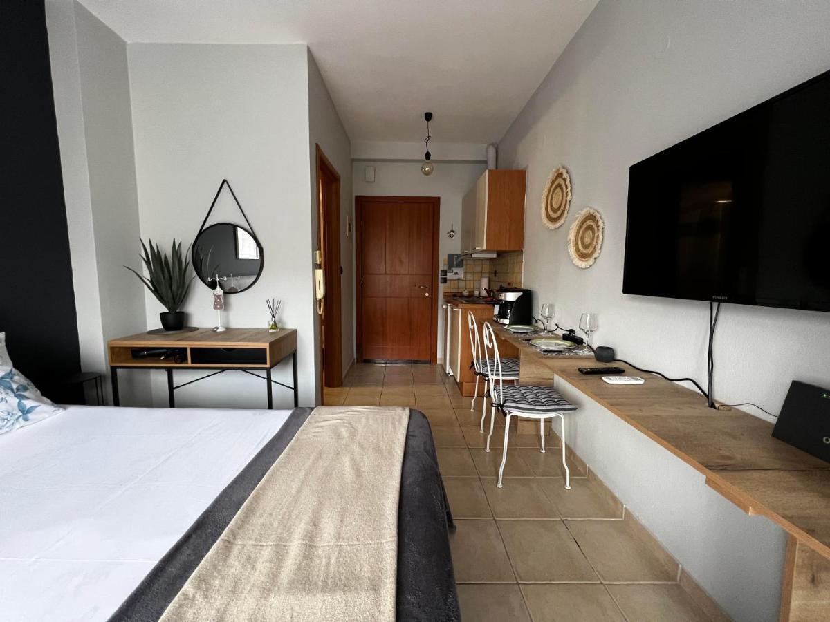 B6 Coquette Apartment Nea Chili Ngoại thất bức ảnh