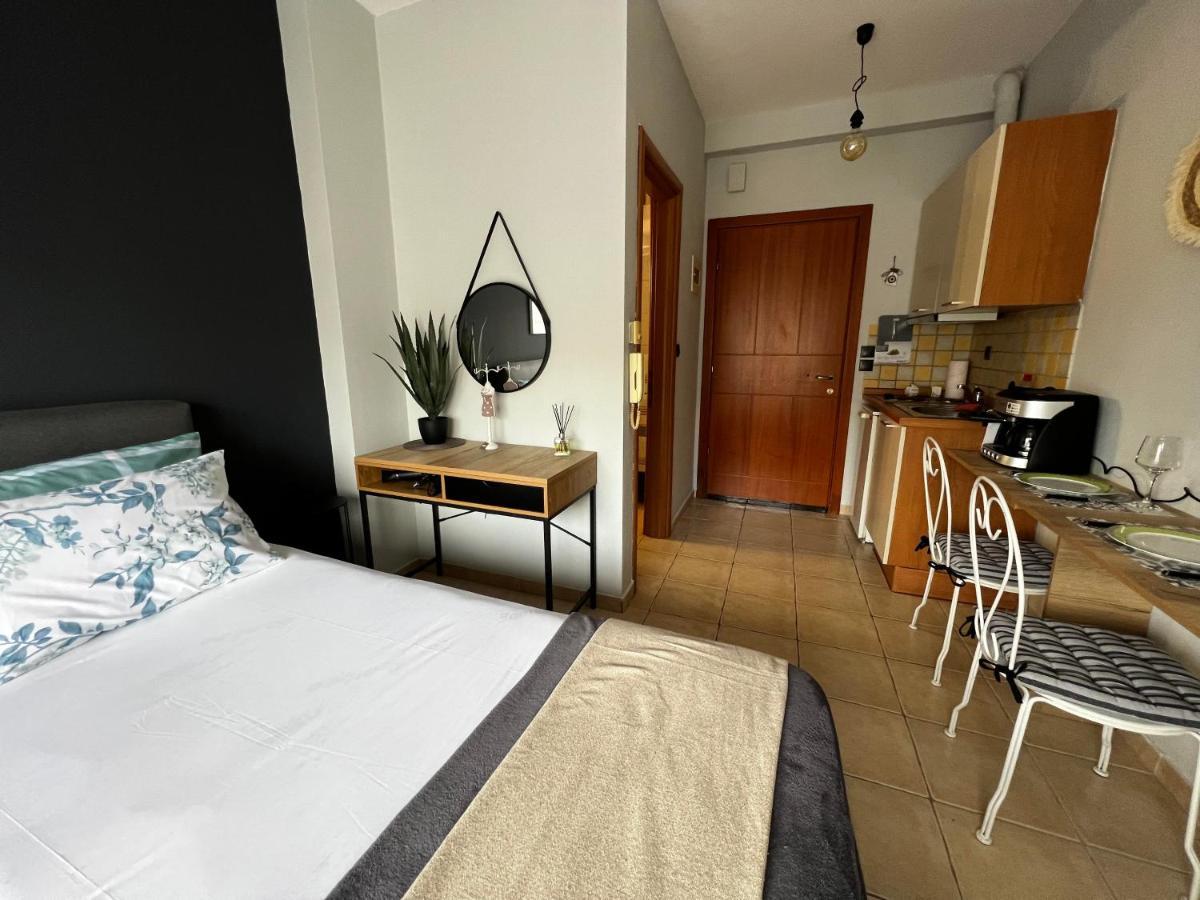 B6 Coquette Apartment Nea Chili Ngoại thất bức ảnh